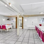 Pet Friendly In Stryno *