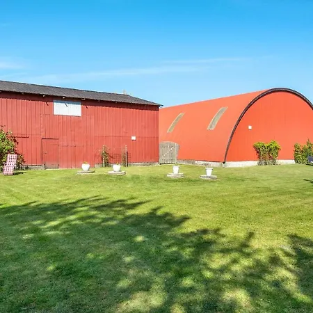 דירה Pet Friendly In Stryno