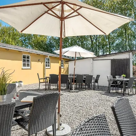 Apartman Pet Friendly In Stryno *