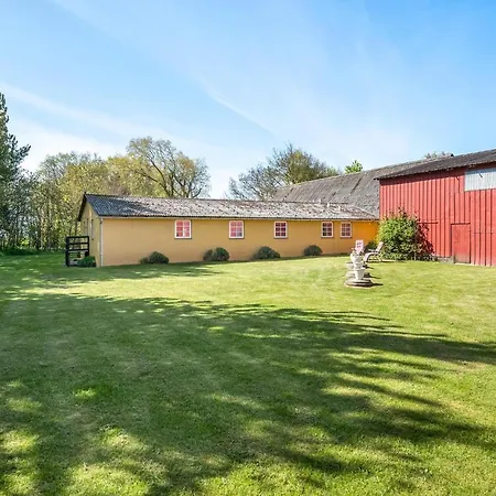 Apartman Pet Friendly In Stryno *