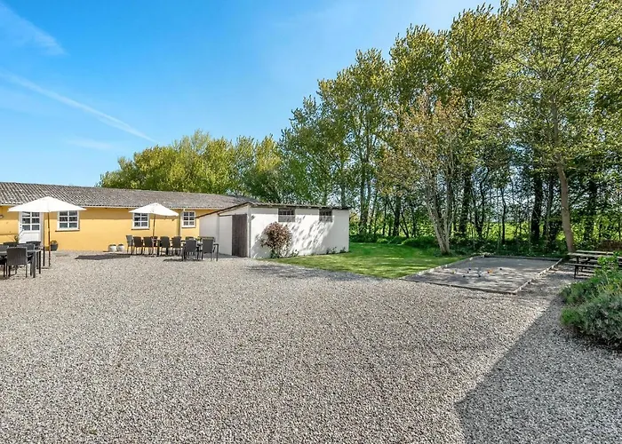 Pet Friendly In Stryno *